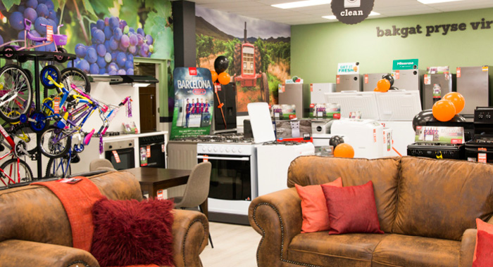 Full House Malmesbury Opening Interior